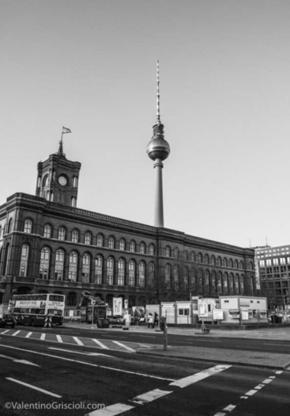 Thirty-six_Views_of_Berliner_Fernsehturm_ValentinoGriscioli-8
