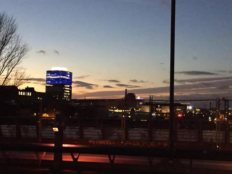 Est di Berlino al tramonto