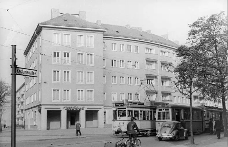 Schwedter Straße Ecke Kastanienallee, 1958