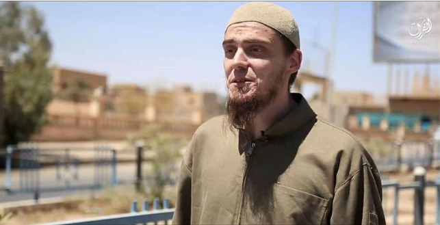 Christian Lappe nel video di propaganda dell'Isis pubblicato nel 2016
